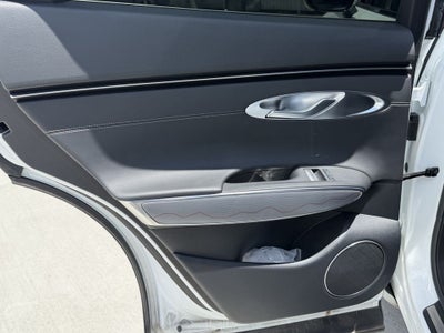 2025 Genesis GV70 2.5T