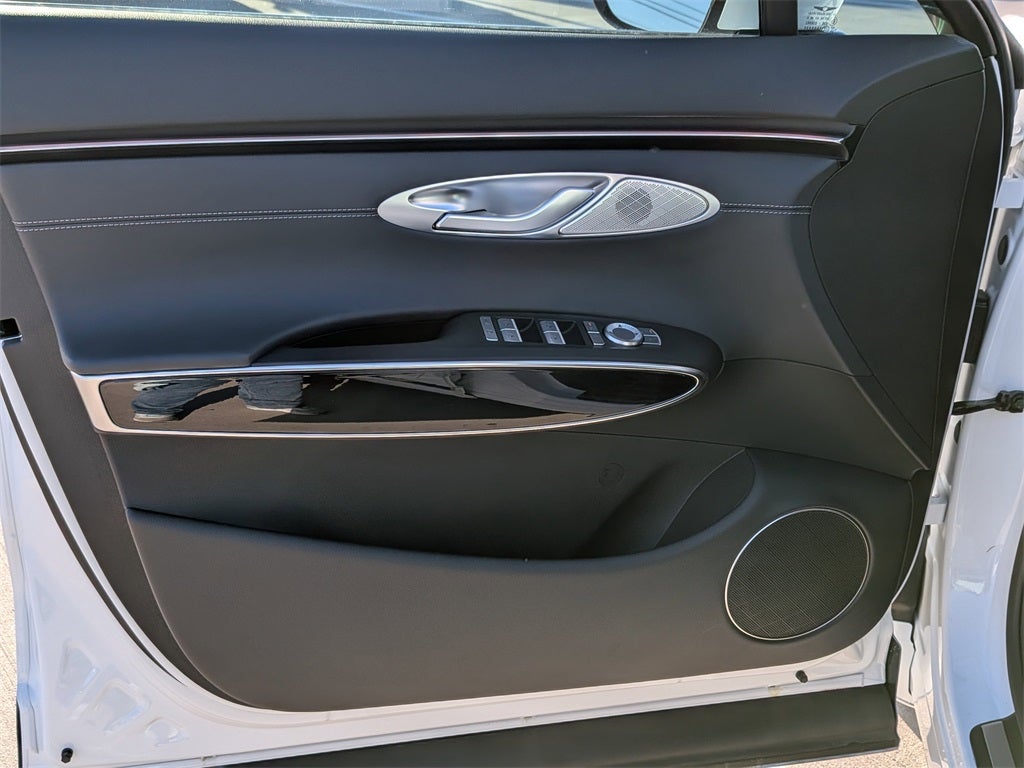 2026 Genesis GV70 2.5T