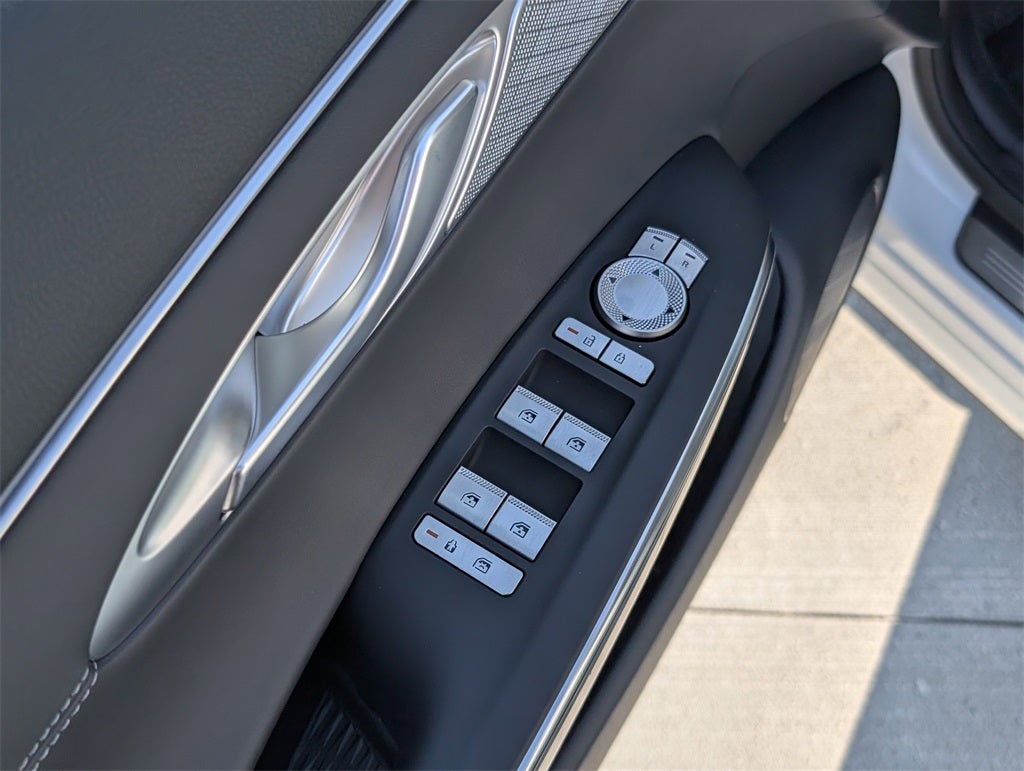 2026 Genesis GV70 2.5T