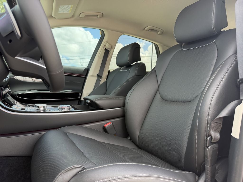 2026 Genesis GV70 2.5T