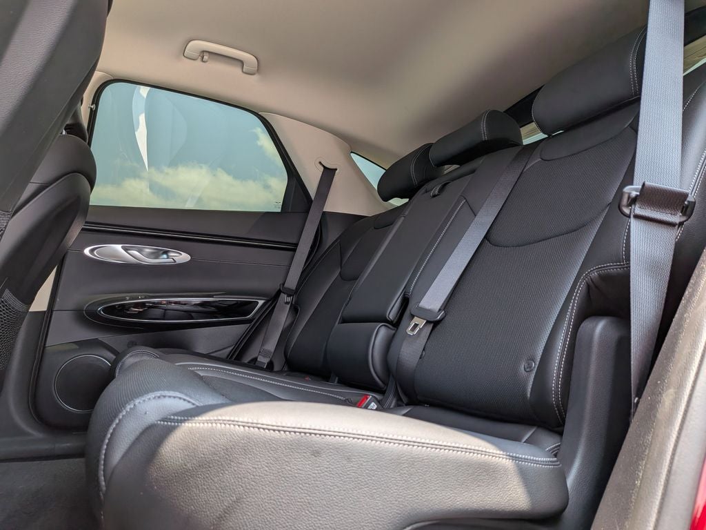 2025 Genesis GV70 2.5T