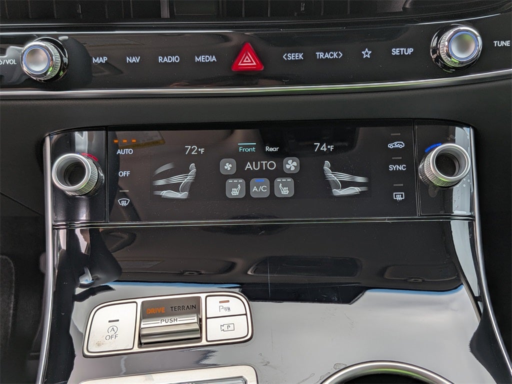 2026 Genesis GV70 2.5T