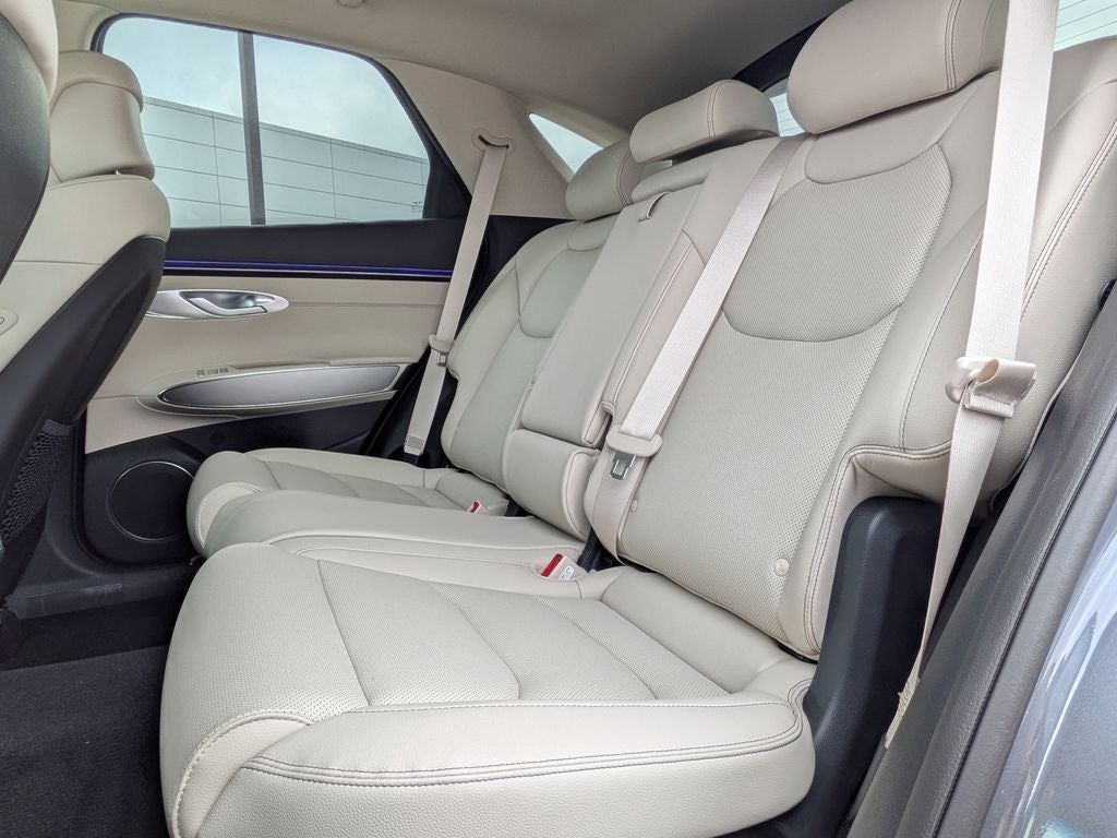 2026 Genesis GV70 2.5T Select