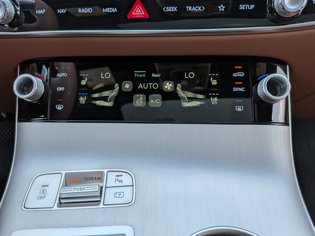2026 Genesis GV70 2.5T Advanced