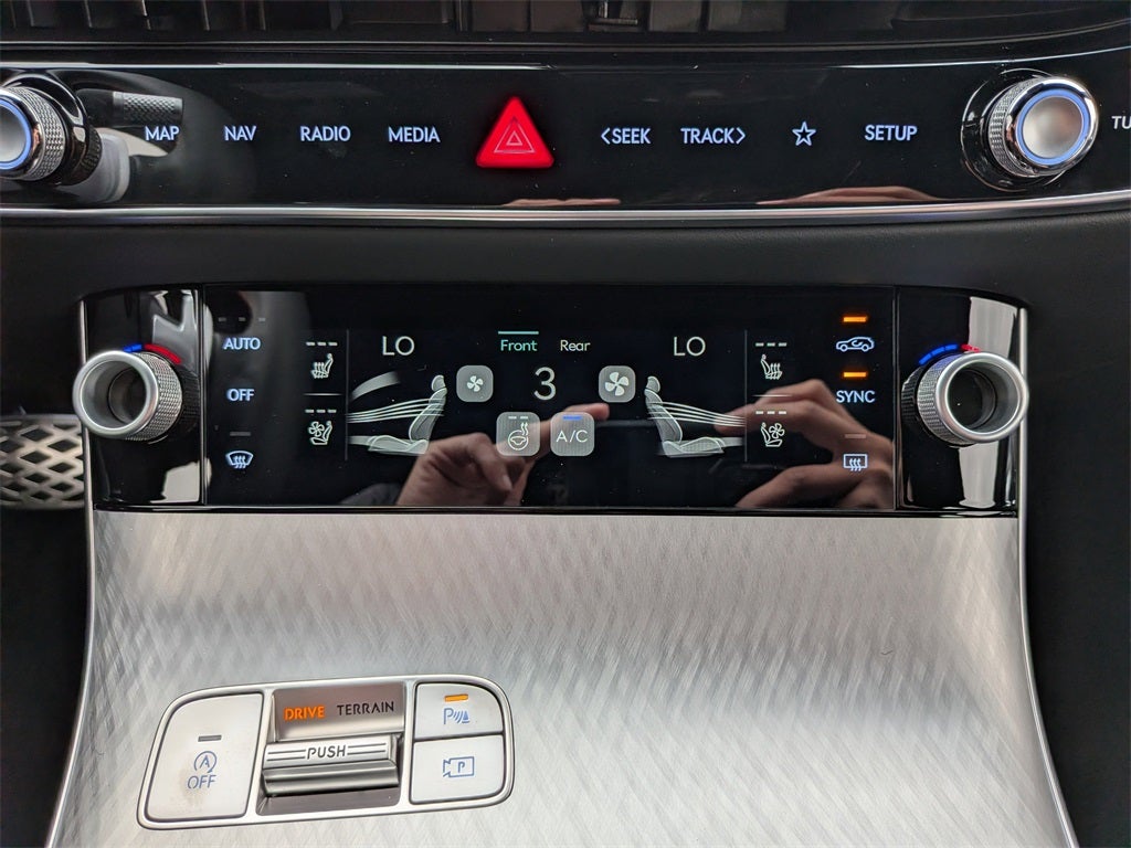 2026 Genesis GV70 2.5T SPORT PRESTIGE