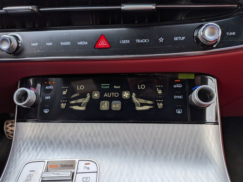 2026 Genesis GV70 2.5T SPORT PRESTIGE