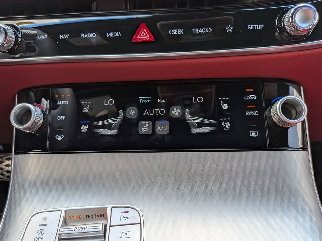 2026 Genesis GV70 2.5T SPORT PRESTIGE