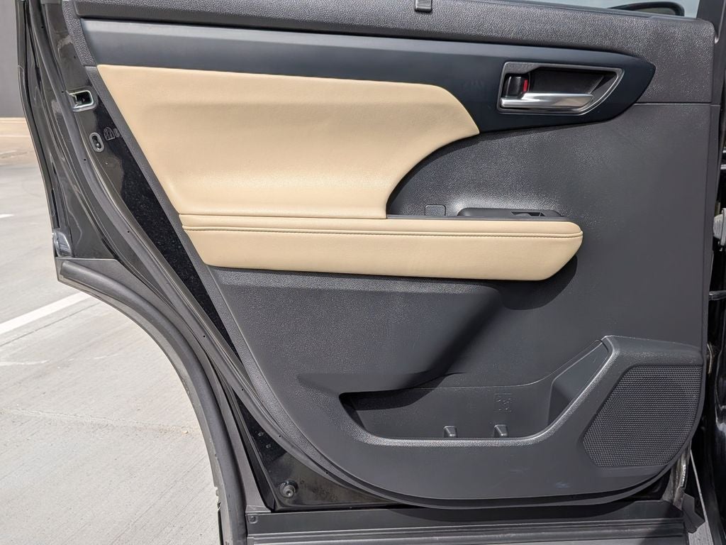 2023 Toyota Highlander XLE