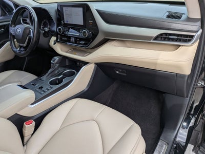 2023 Toyota Highlander XLE