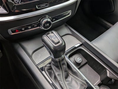 2020 Volvo S60 T6 R-Design