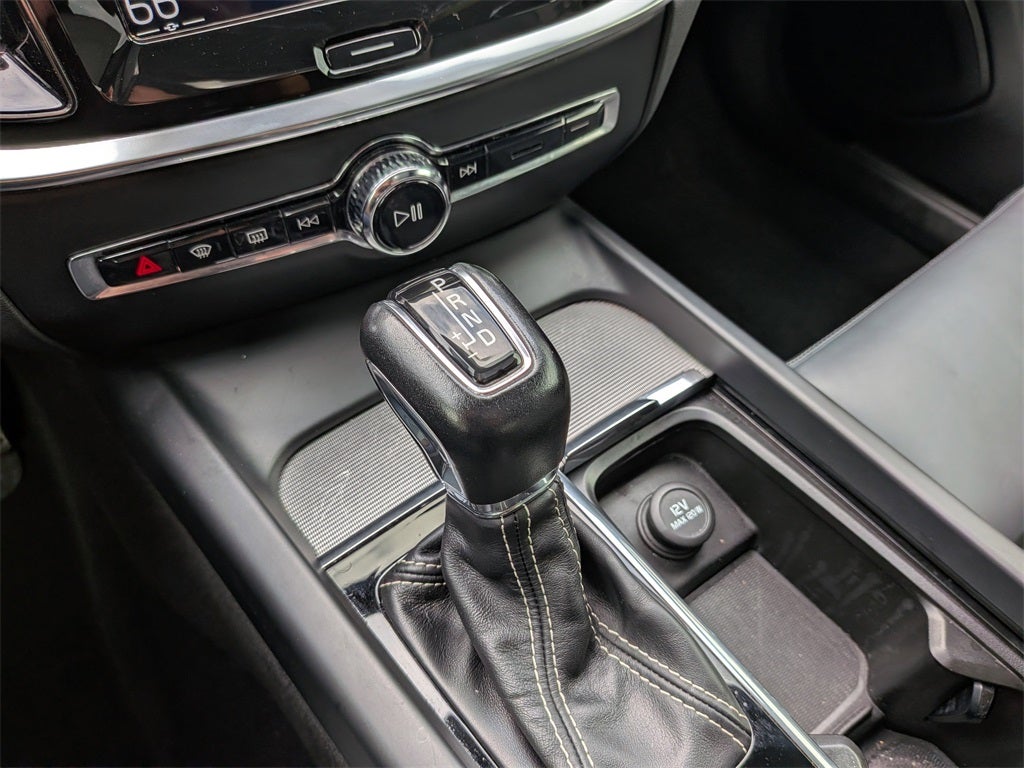 2020 Volvo S60 T6 R-Design