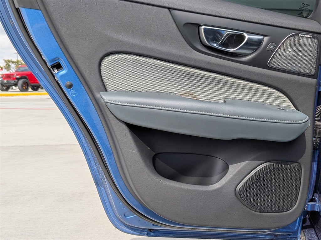 2020 Volvo S60 T6 R-Design