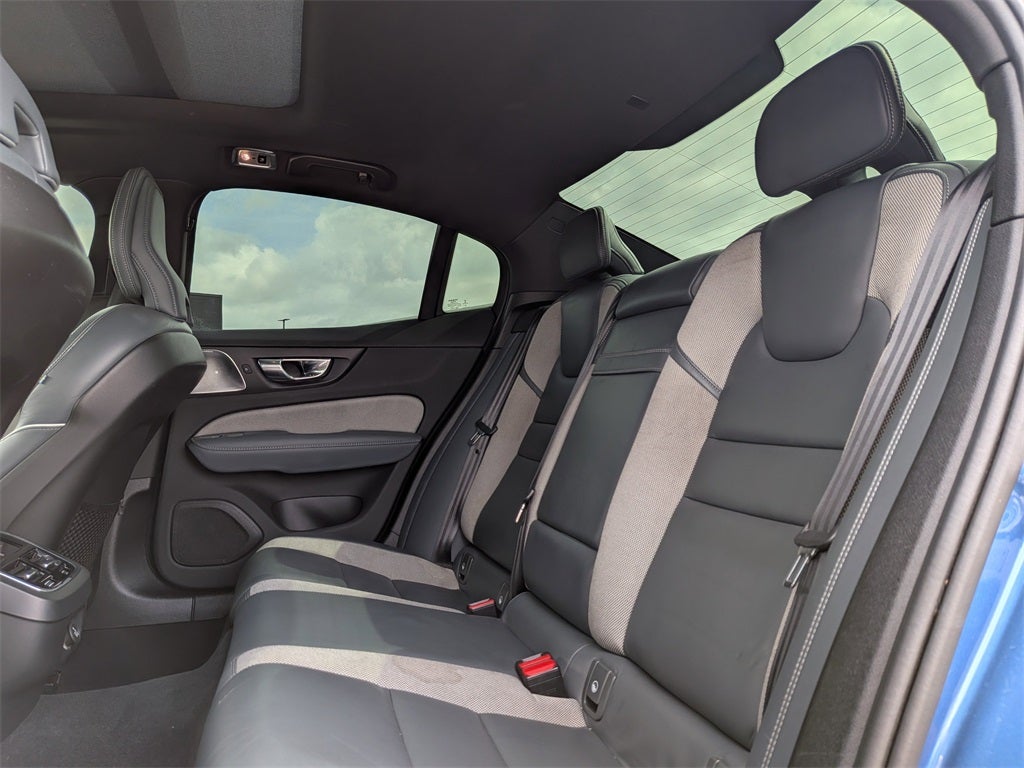 2020 Volvo S60 T6 R-Design