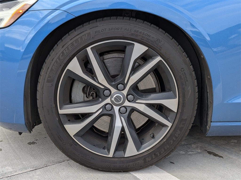 2020 Volvo S60 T6 R-Design