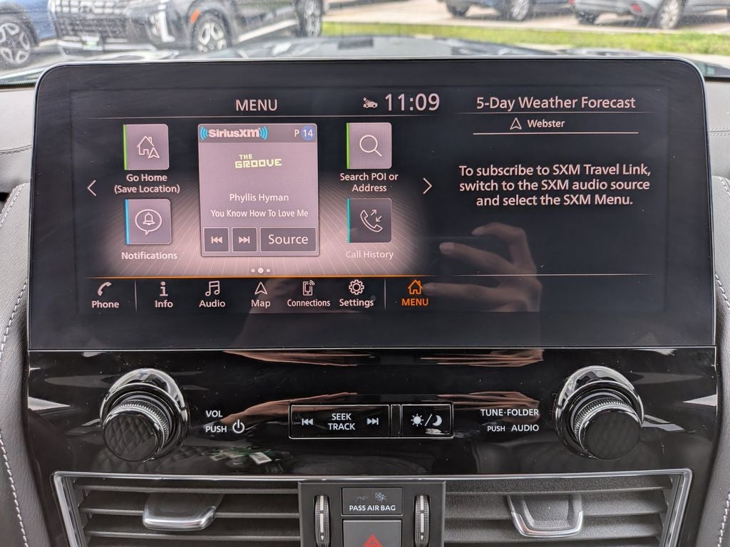 2024 INFINITI QX80 Sensory
