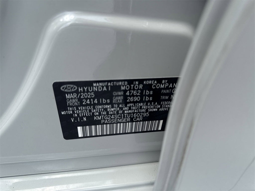 2026 Genesis G70 2.5T PRESTIGE