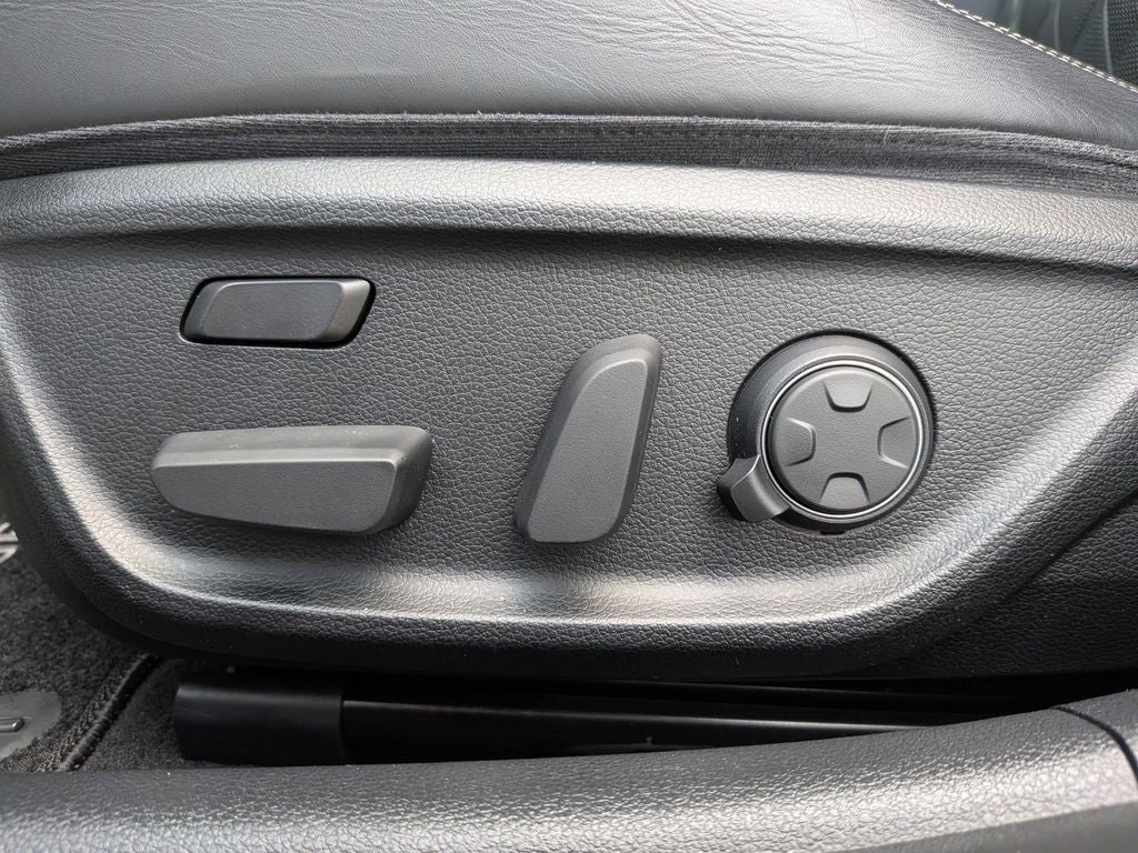 2019 Genesis G70 3.3T Advanced