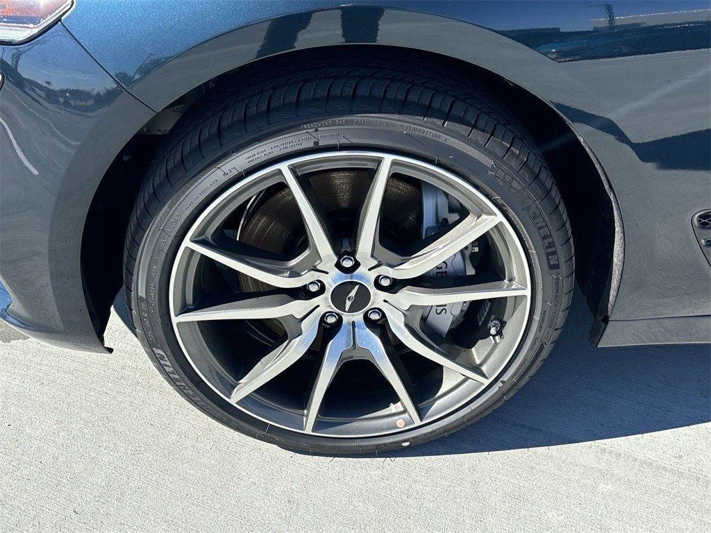 2025 Genesis G70 2.5T