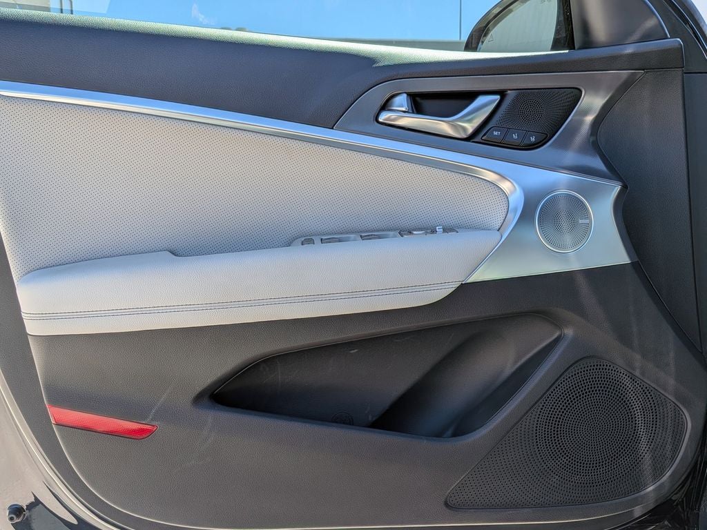 2025 Genesis G70 2.5T Sport Prestige