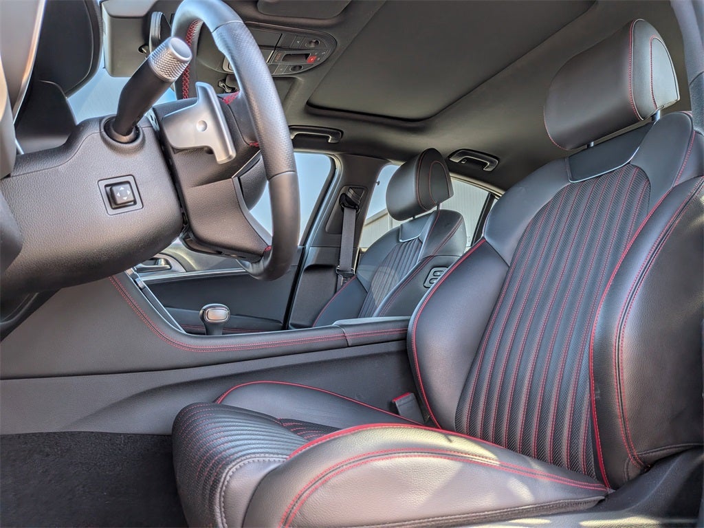 2025 Genesis G70 2.5T Sport Prestige