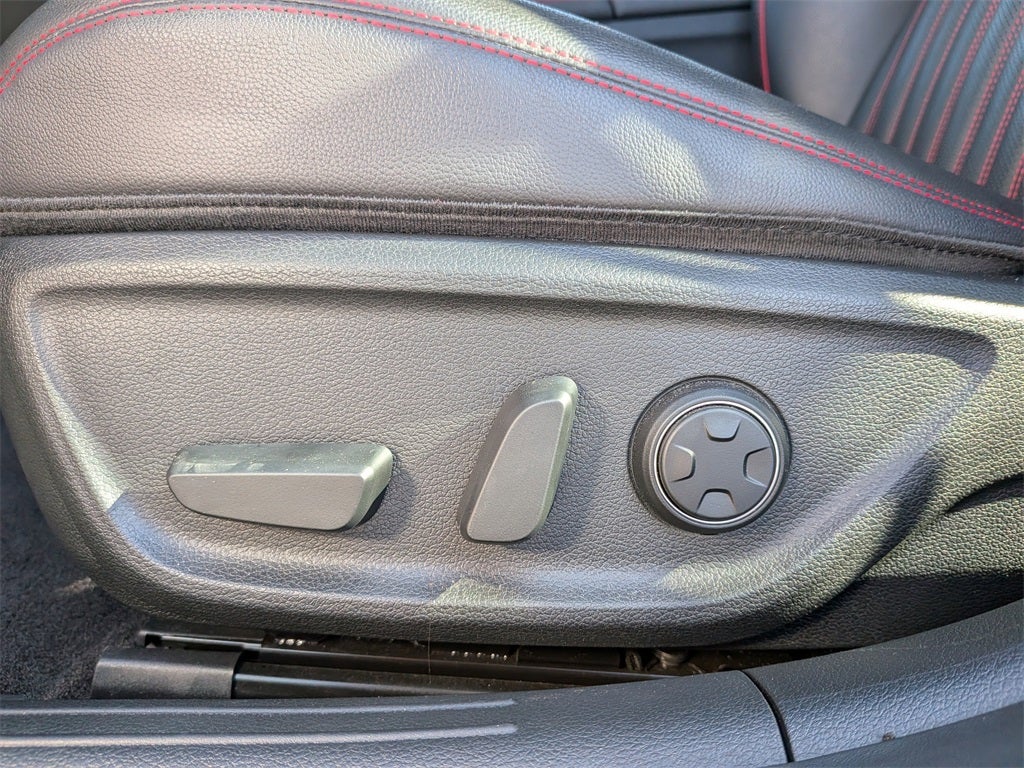 2025 Genesis G70 2.5T Sport Prestige