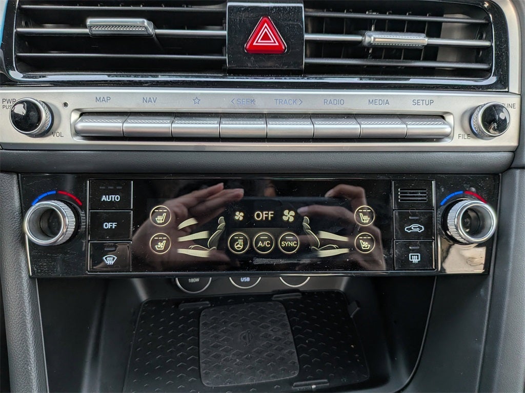 2025 Genesis G70 2.5T Sport Prestige