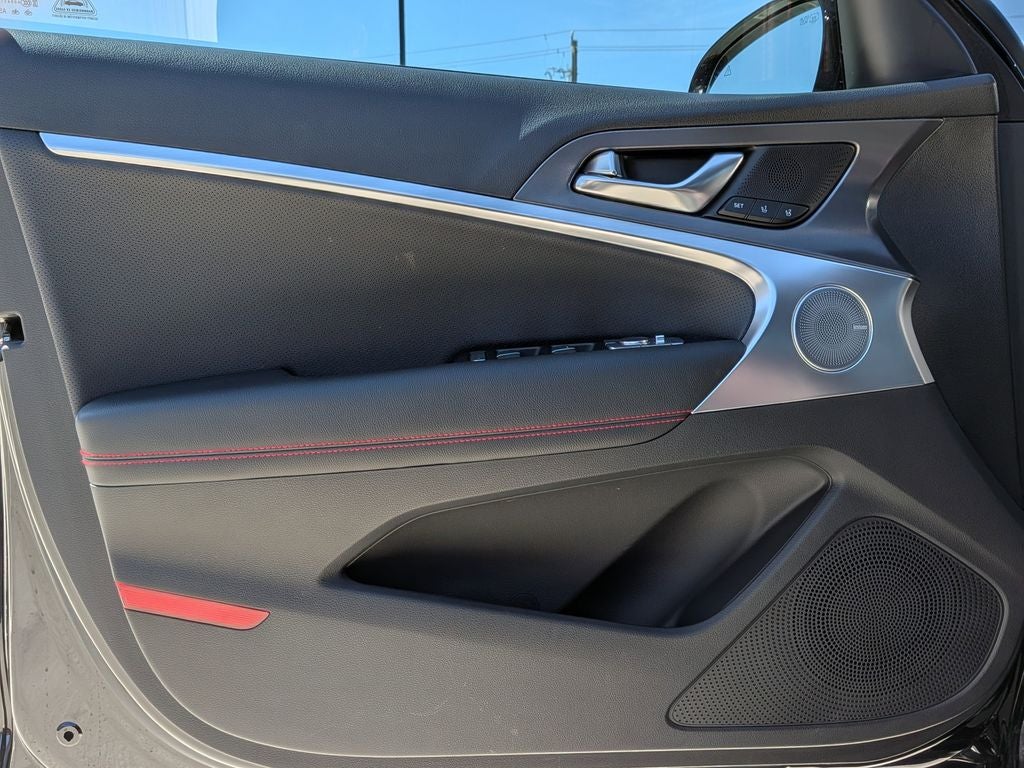 2025 Genesis G70 2.5T Sport Prestige