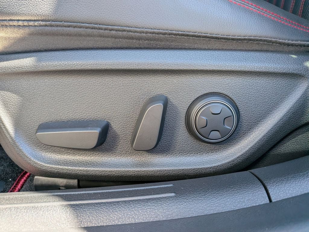 2025 Genesis G70 2.5T Sport Prestige