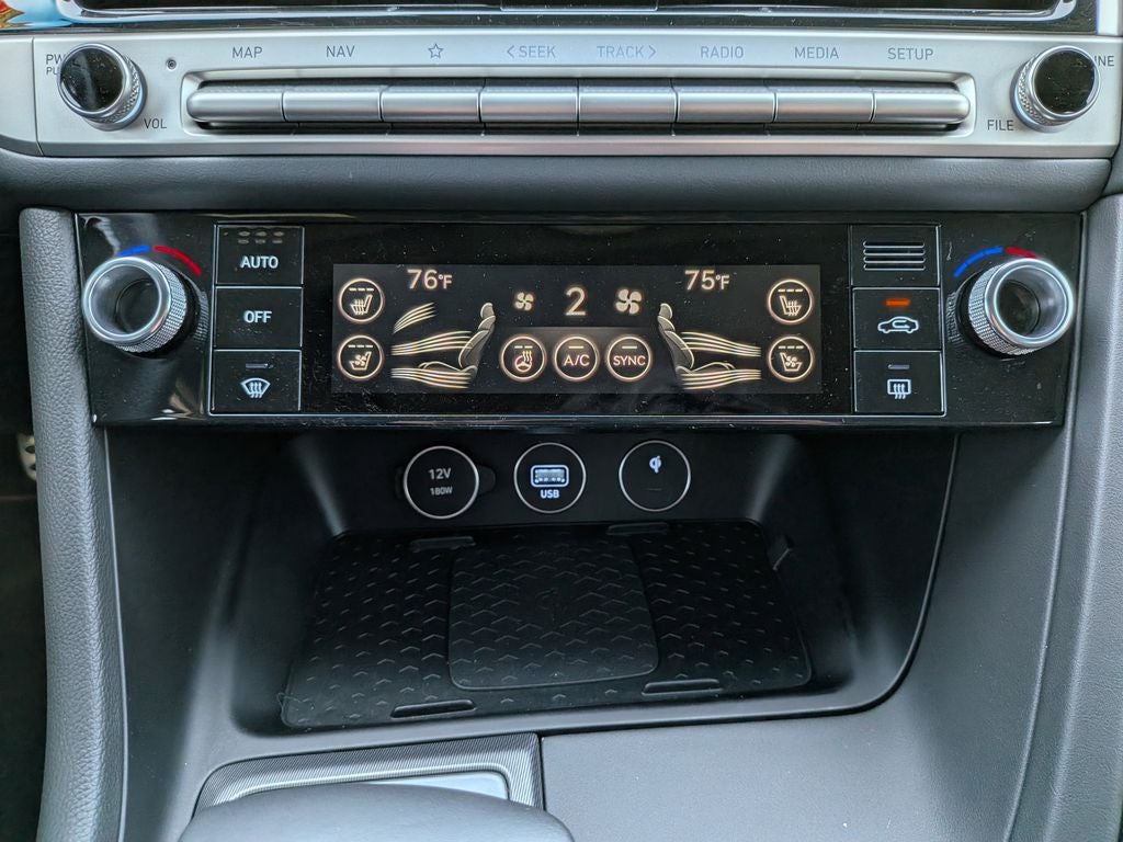 2025 Genesis G70 2.5T Sport Prestige