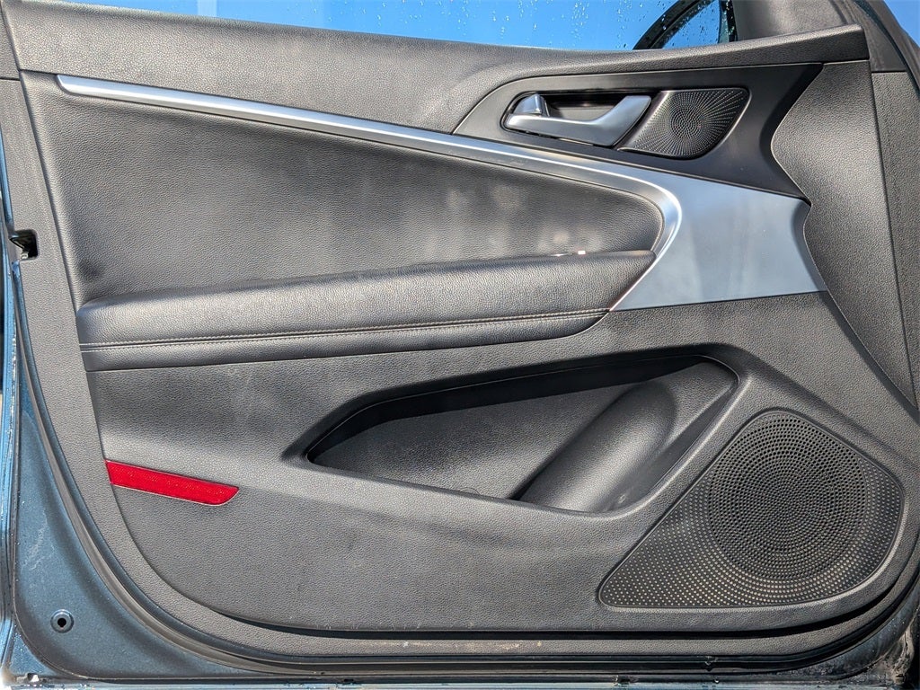 2022 Genesis G70 2.0T