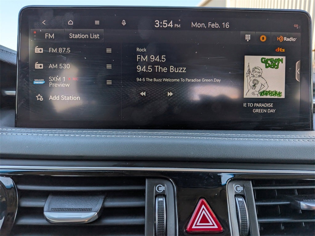 2022 Genesis G70 2.0T