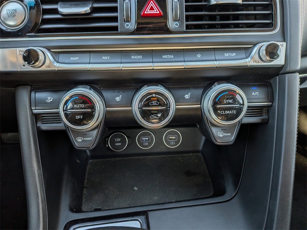 2022 Genesis G70 2.0T