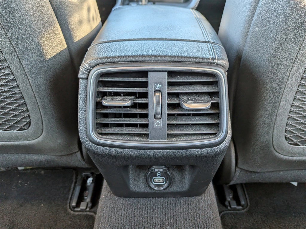 2022 Genesis G70 2.0T