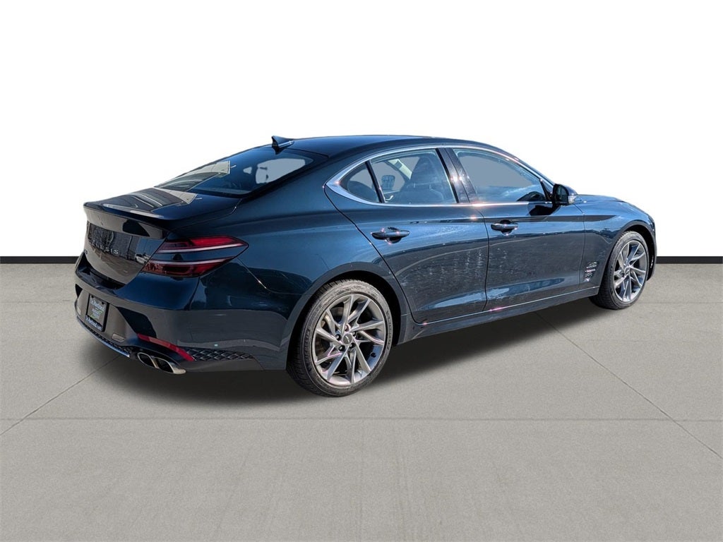 2022 Genesis G70 2.0T