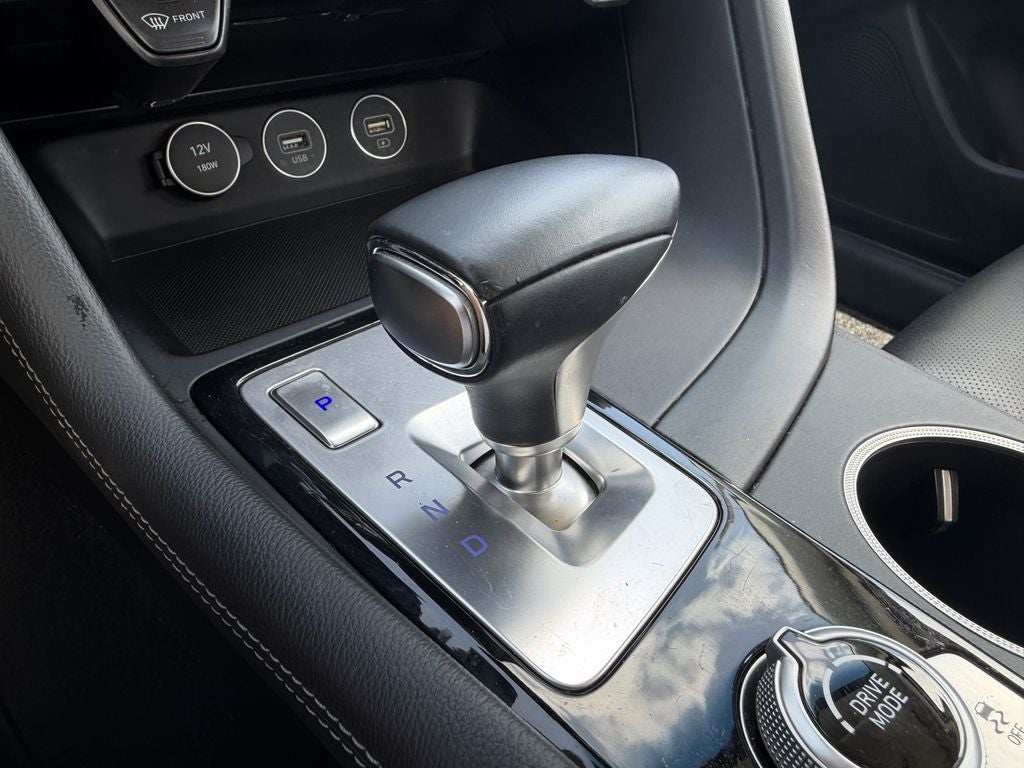 2022 Genesis G70 2.0T