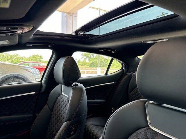 2025 Genesis G70 3.3T Sport Prestige