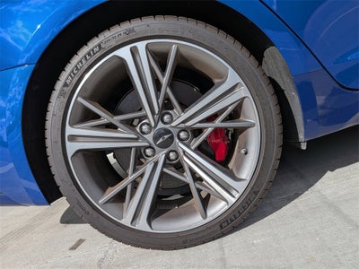 2025 Genesis G70 3.3T Sport Prestige