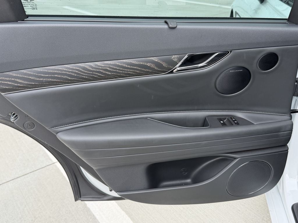 2027 Genesis G80 3.5T Prestige Black