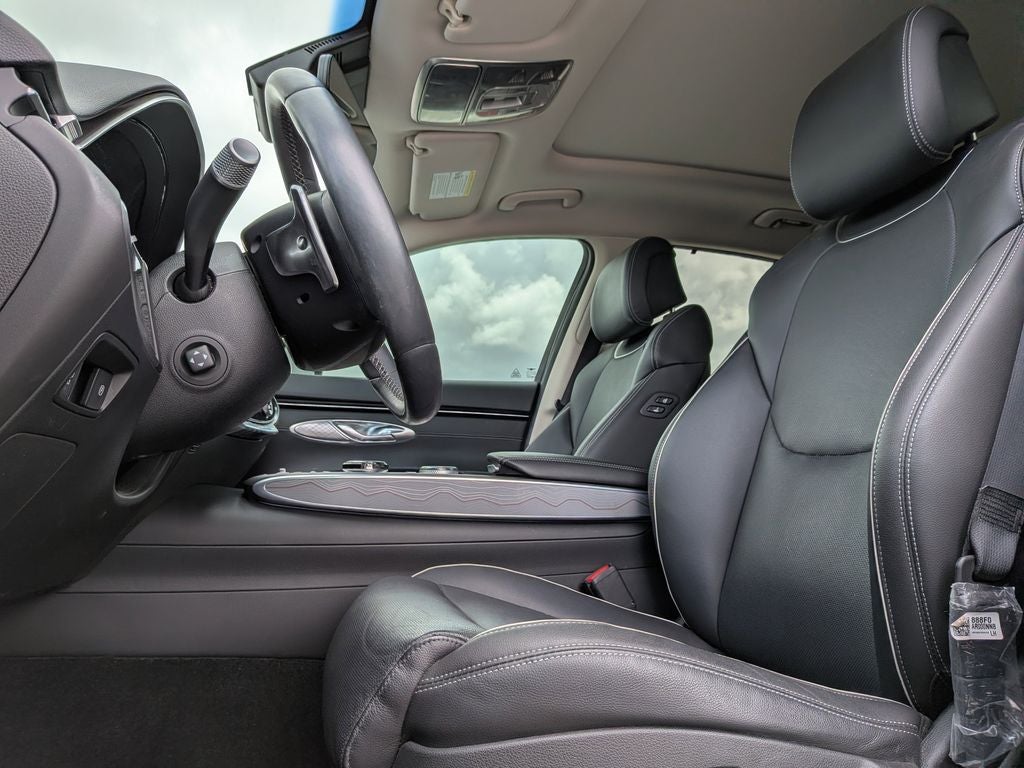 2023 Genesis GV70 2.5T