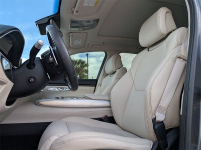 2023 Genesis GV70 2.5T Select