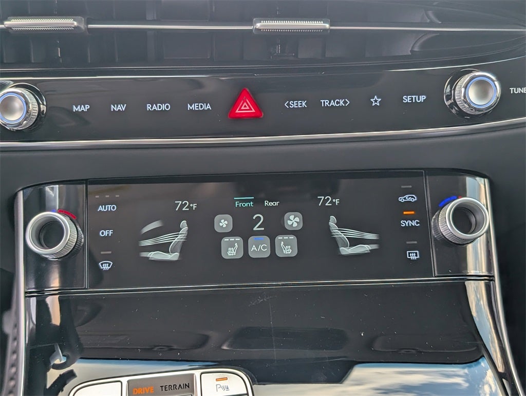 2026 Genesis GV70 2.5T