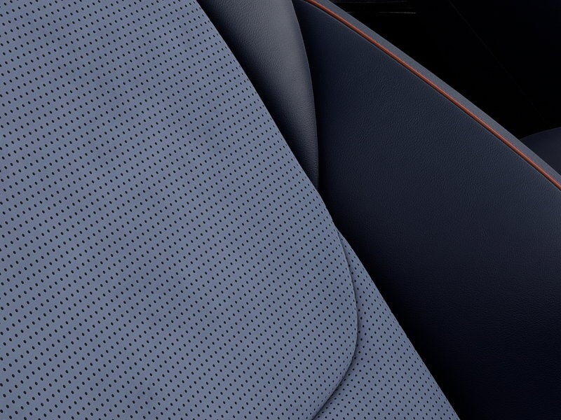 2027 Genesis GV70 Base