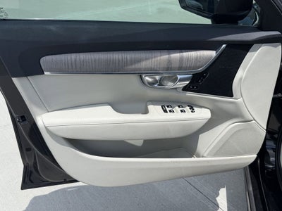2023 Volvo S90 B6 Plus