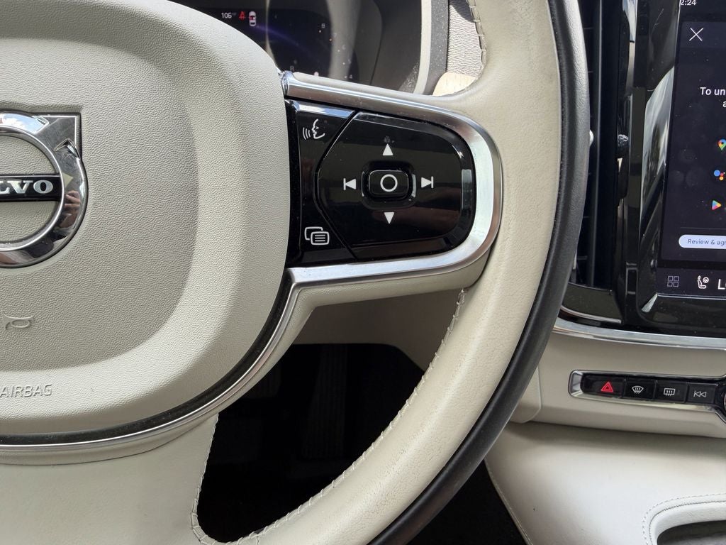 2023 Volvo S90 B6 Plus