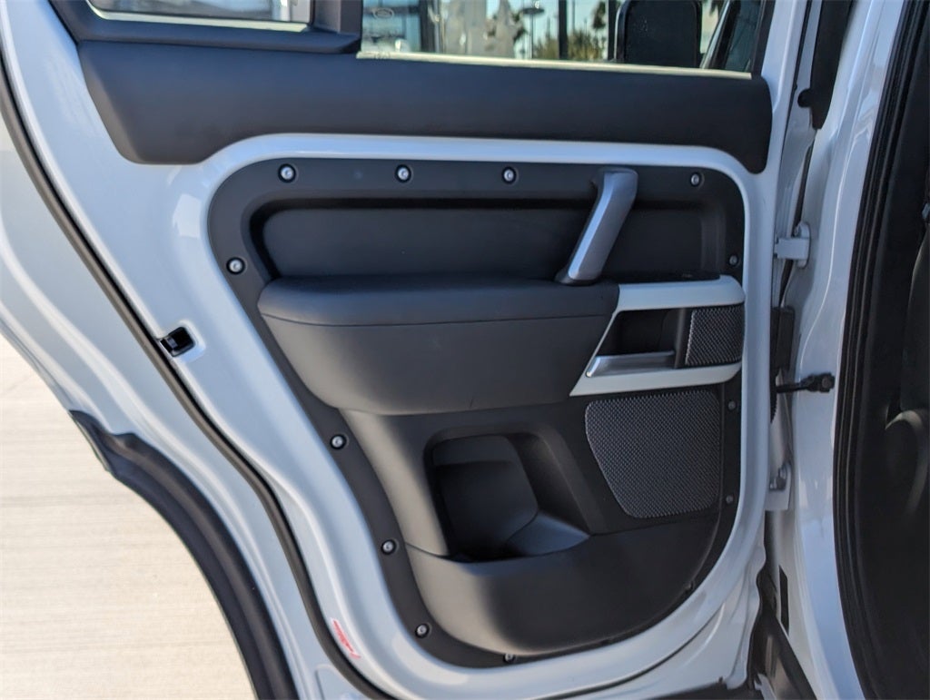 2022 Land Rover Defender 110 X-Dynamic HSE