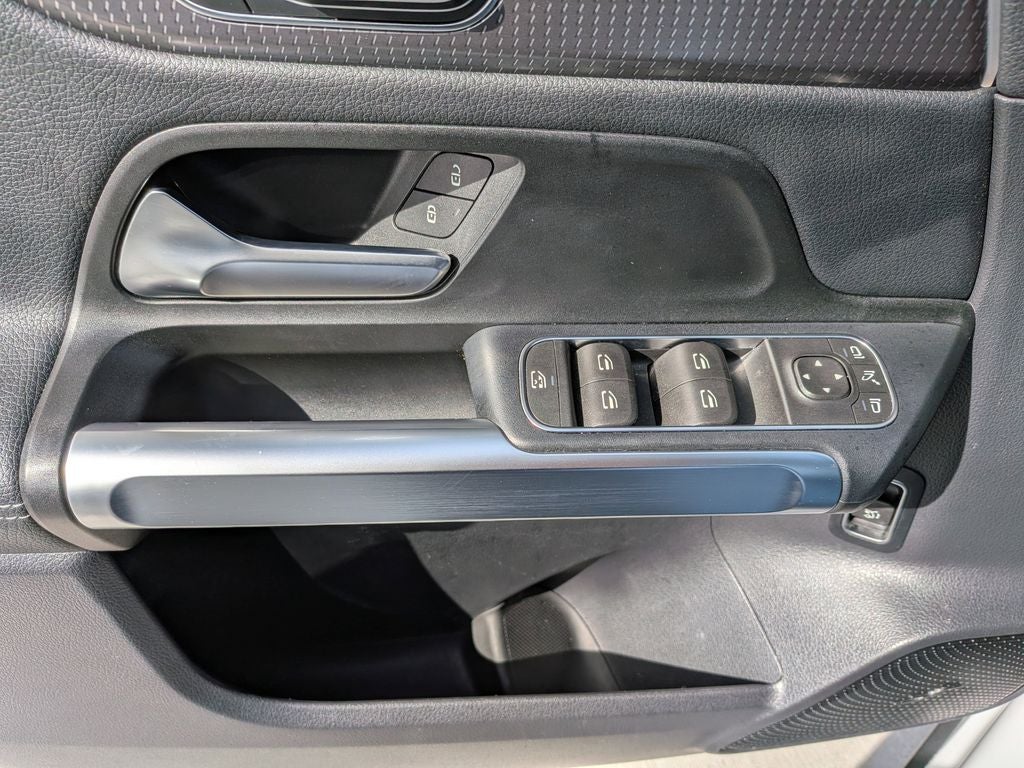 2023 Mercedes-Benz EQB 300 4MATIC®