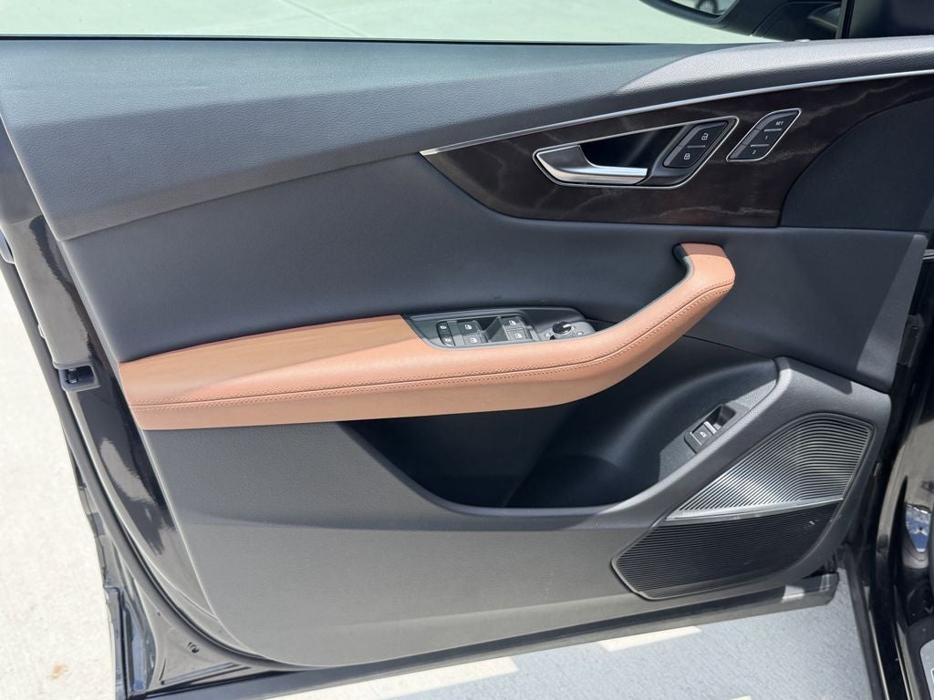 2023 Audi Q8 55 Prestige quattro