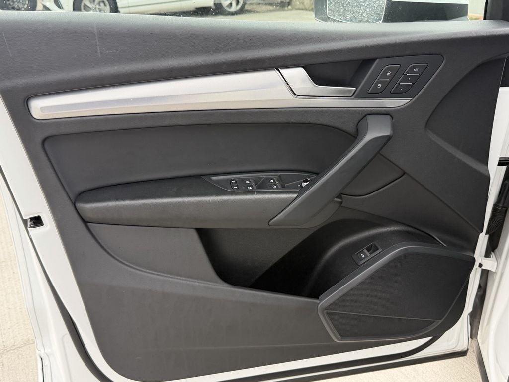2025 Audi Q5 45 S line Premium quattro
