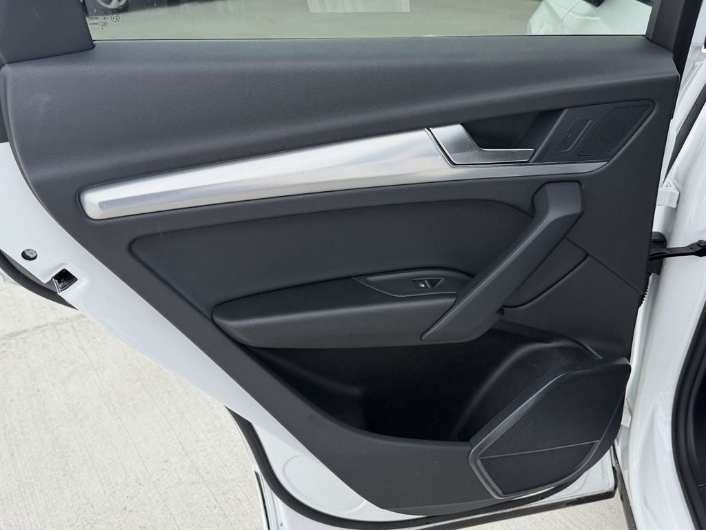 2025 Audi Q5 45 S line Premium quattro