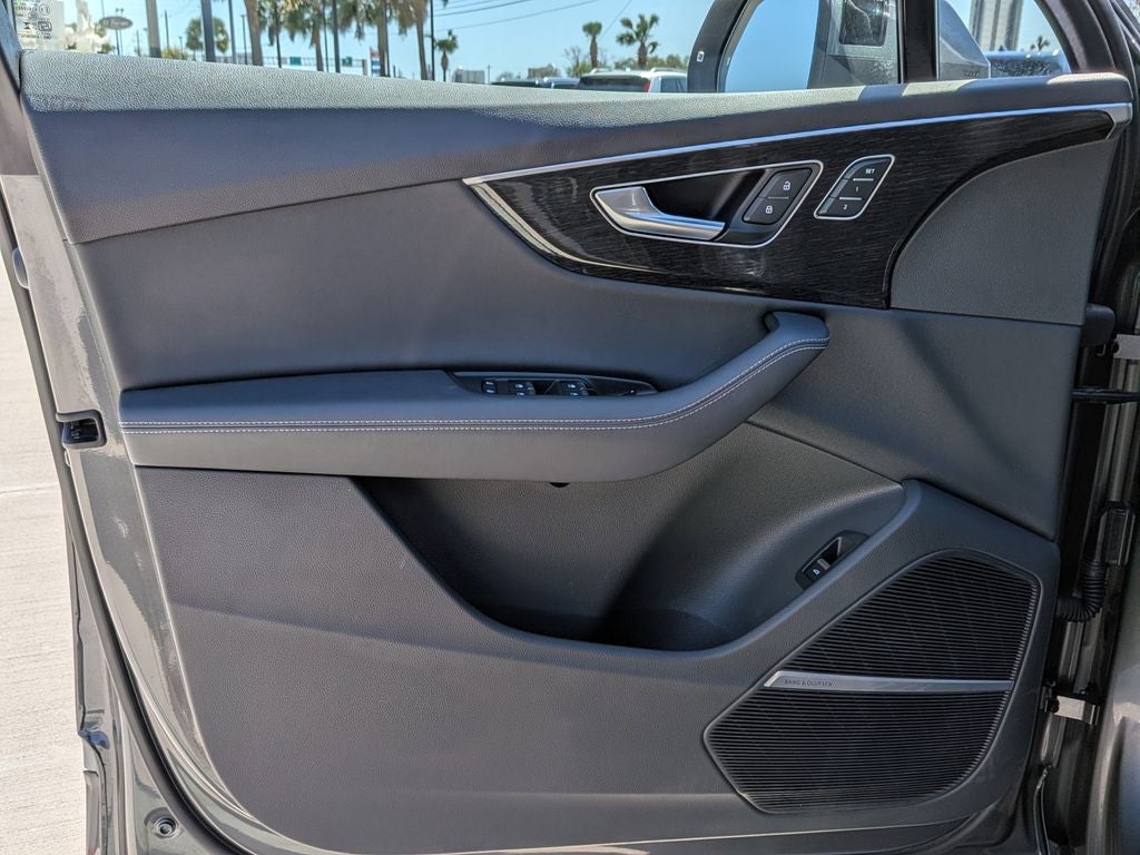 2025 Audi Q7 55 Premium Plus quattro